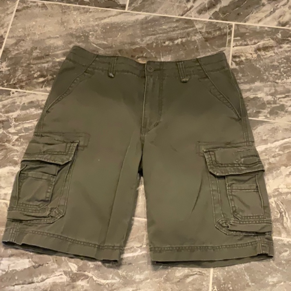 Men’s cargo shorts